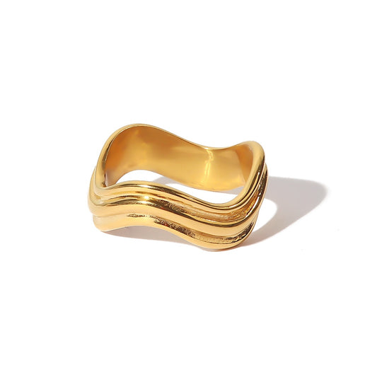 Budapest Wave Ring